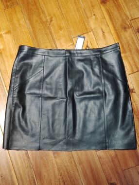 Vero Moda Curve Faux Leather Mini Skirt